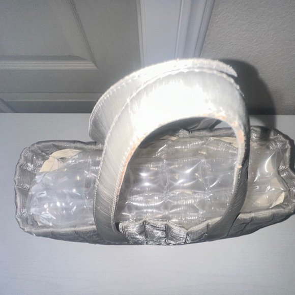 Chanel Travel Line Tote Shoulder bag - Picture 16 of 16